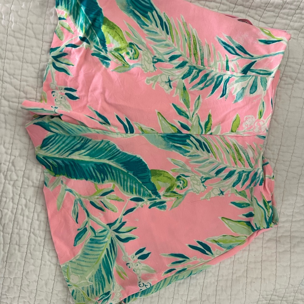 Lilly Pulitzer Pink and Green Leaf Print Garment